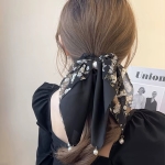 Scrunchie perla mariposa negra