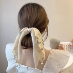 Scrunchie perla mariposa blanca