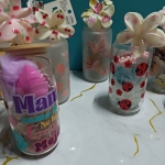 Vaso de Vidrio con Tapa de Bambú y Mensaje Personalizado – Incluye Accesorios de Cabello y Decoración - Imagen 2