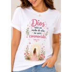 Copia de Camisa una frase de esperanza "Dios esta en medio de ella "