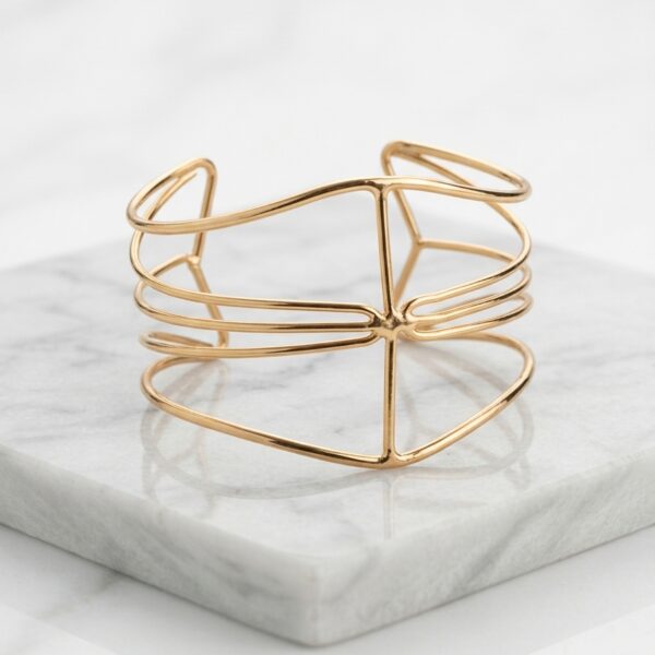 Pulsera Brazalete Abierta Ancha de Aleación Dorada