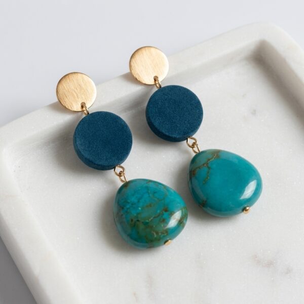 Aretes Colgantes Orgánicos Verde Turquesa y Dorado